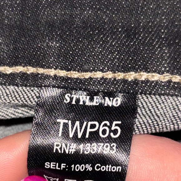 POL Boho Ruffle Peasant Top + Distressed Flare Jeans Outfit Small - Picture 7 of 13